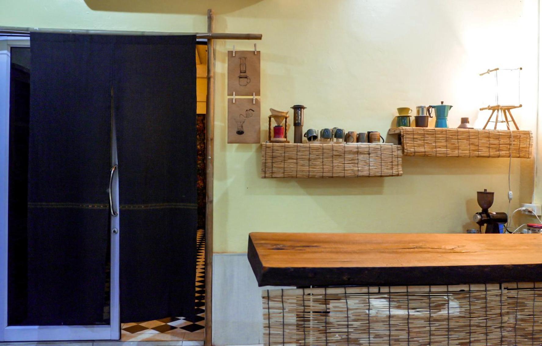 Non Pakse Hostel & Coffee House Exterior foto